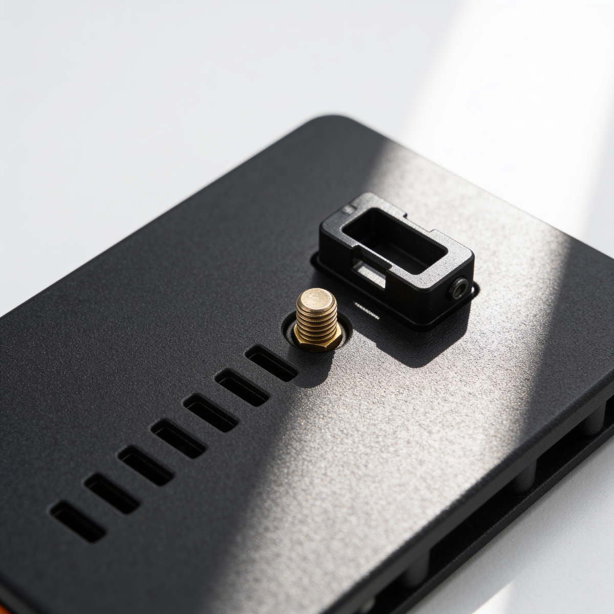 Machined body, threaded mount, cold shoe.